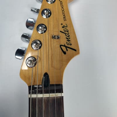 Fender Stratocaster Roland Ready 2011 - Sunburst image 10