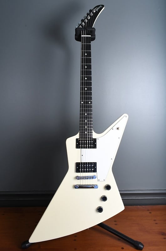 2010 Gibson Explorer Classic White OHSC | Reverb