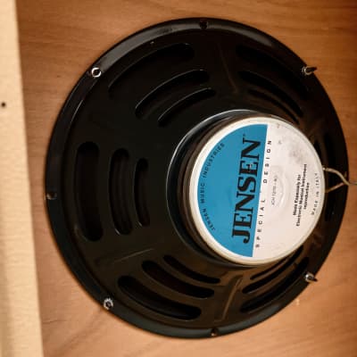 Zack Engineering Vibroworld 2x12 USA-Made Custom Speaker Cabinet, Blonde & Oxblood w/ Jensen Speakers image 9