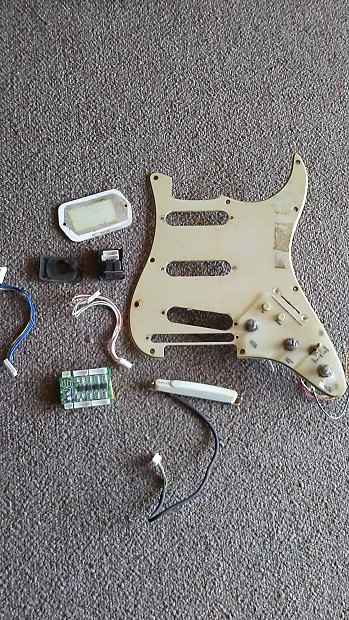 Fender parts Roland Ready Stratocaster GC-1 '93 na | Reverb