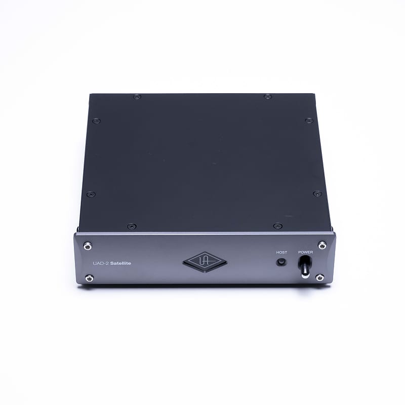 Universal Audio UAD-2 Satellite Thunderbolt 3 OCTO Core Desktop