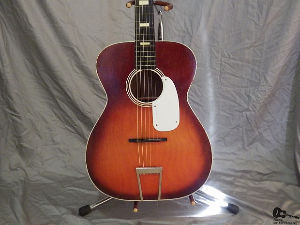 Silvertone H615 Acoustic Guitar 1964 Cherry Burst