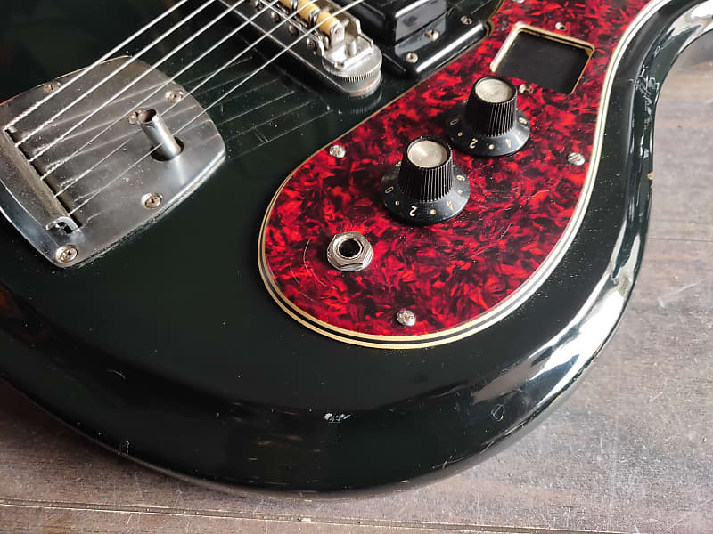 1970's Aria Diamond 1702T Mosrite Style Vintage Guitar (Made