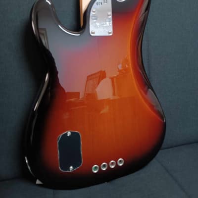 Fender American Elite Precision Bass with Rosewood Fretboard 2016 - 2019 - 3-Color Sunburst image 9