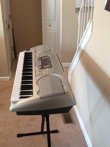 Casio wk 3700 w midi w stand w sustain pedal