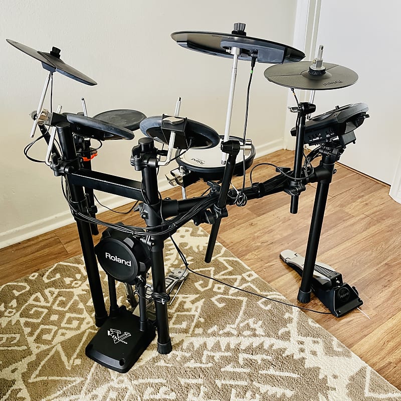 Roland TD-11K V-Drum Kit with Mesh Snare