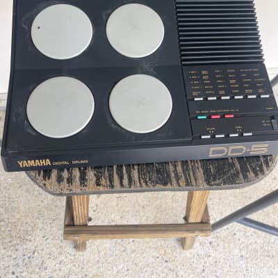 Yamaha DD-5 Digital drums w speaker