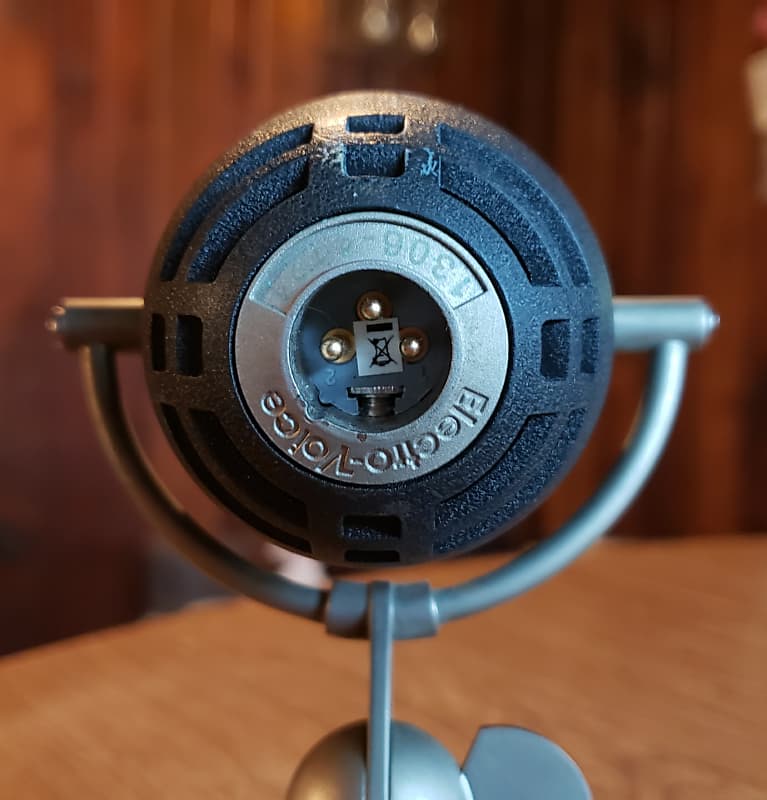 Electro-Voice Blue Raven dynamic mic