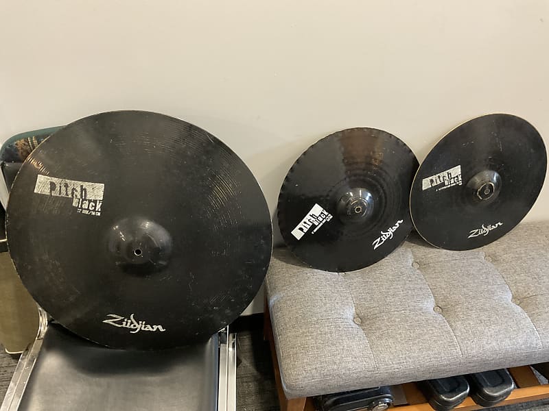 Zildjian pitch deals black 22 ride