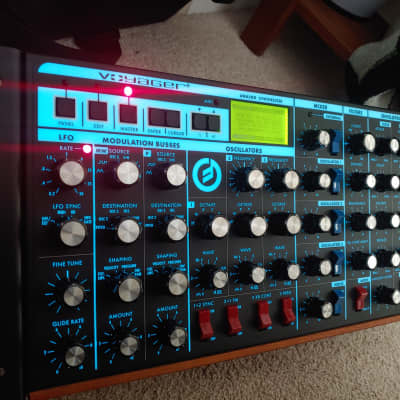 Moog Minimoog Voyager RME Rack Mount Edition Monophonic Synthesizer 2005 - 2015 - Black