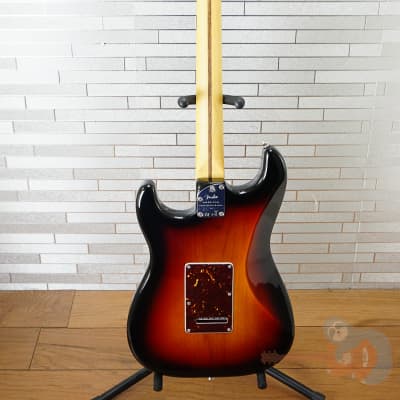 Fender American Professional II Stratocaster with Rosewood Fretboard - 3-Color Sunburst image 13