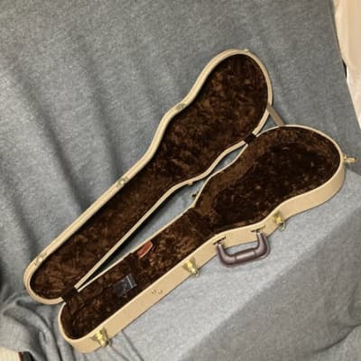 New B-Stock /Seconds TKL Hard Case for Rick Turner Model 1  Free ShippingGuitar Taupe/Brown image 2