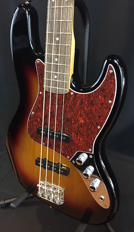 美品 メンテ済 Squier Vintage Modified 60 JB 0305600500_gtr_front_grande.
