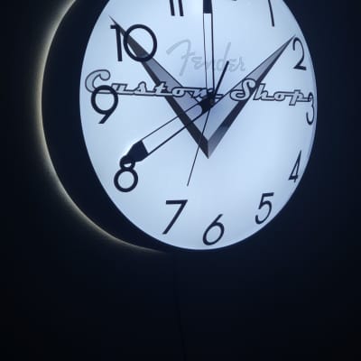 Fender Custom Shop Dealer Style Light Up Clock Killer Cool Mancave/Garage Item image 2