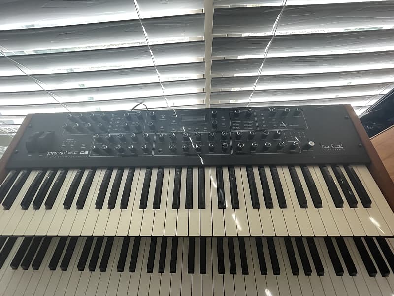 ジャンク現状品　DAVE SMITH PROPHET 8 DESKTOP PE ジャンク現状品 DAVE SMITH PROPHET 8 DESKTOP PE Dave Smith Prophet
