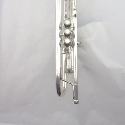 Bach Stradivarius Lightweight 180S72*/43 ML Bore Bb Trumpet, Case, Mouthpiece image 3
