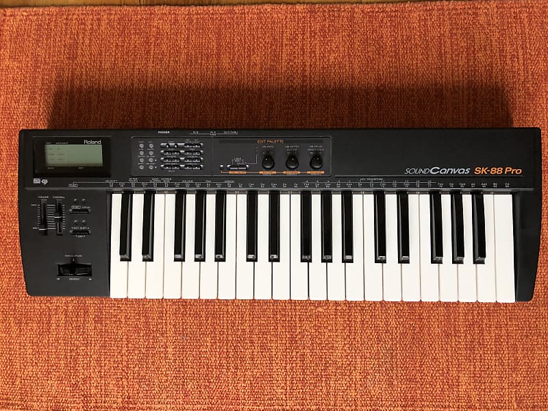 Roland SK-88 Pro 37 keys MIDI keyboard | Reverb Brazil