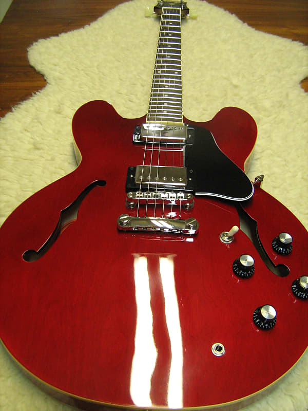 Epiphone 2023 ES335-IG Dot Cherry Semi Hollow Body w/Road