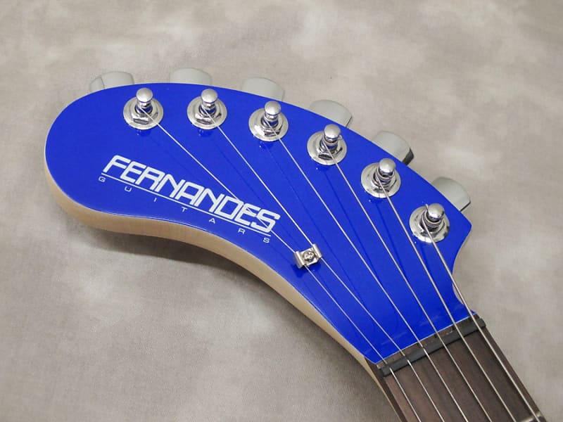 ぞうさん エレキギター FERNANDES ケースチャック壊れあり なつかし楽器道場'90年 エレキギター「FERNANDES ZO-3」- e楽器