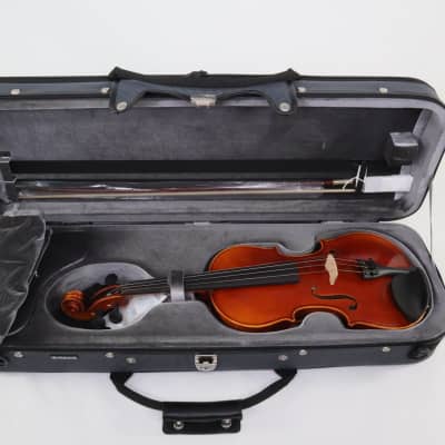 Yamaha Model AV7-44SG 4/4 Violin Outfit with Case and Bow SN