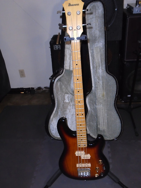 79 Ibanez ROADSTAR Ⅱ SERIES エレキギター（Ibanez Roadster