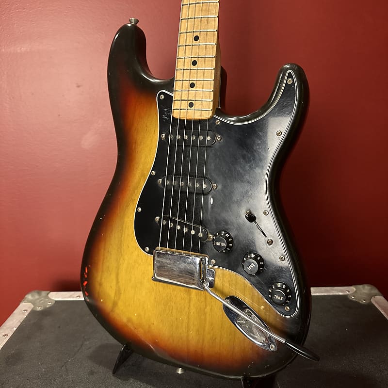 Fender Stratocaster Maple 1976 Sunburst image 1