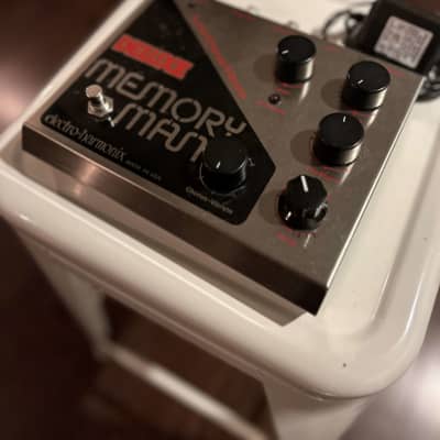 Electro-Harmonix Deluxe Memory Man 1990s