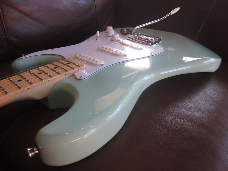 Jay Turser JT300MDBM Double Cutaway 300 Series Solid Body Reverb