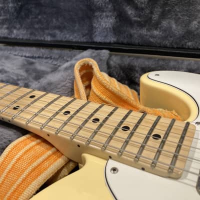 Fender American Performer Telecaster with Maple Fretboard 2019, Vintage White image 3
