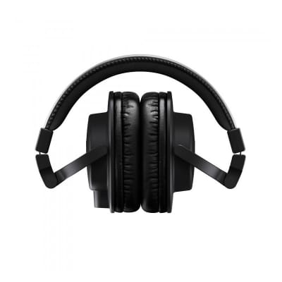 Yamaha HPH-MT5 Professional Studio Headphones image 4