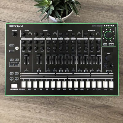 Roland AIRA TR-8 Rhythm Performer Drum Machine 2014 - Present - Black