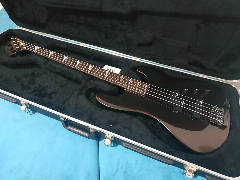 Charvel Model 3b Bass 1987 Cherry Black MJ