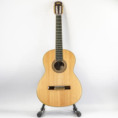YAMAHA クラシックギター　CP-300 Yamaha CP-300 Custom TransAcoustic Hybrid Classical Guitar