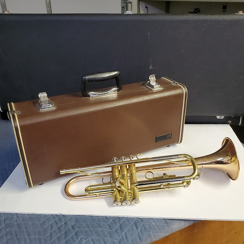 Yamaha YTR 3320 w/case | Reverb