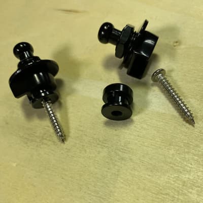 Fender Strap Locks and Buttons, Black (2)