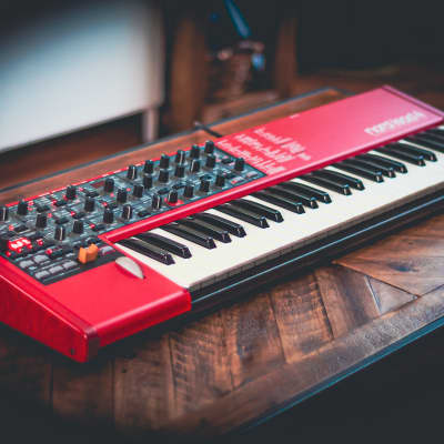 ** EXCELLENT Nord Lead 4 w/Original Nord Bag