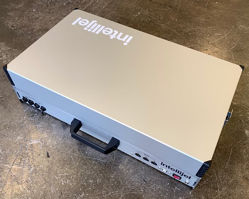 Intellijel 7U Performance Case 2x3U & 1x1U 84HP - Silver