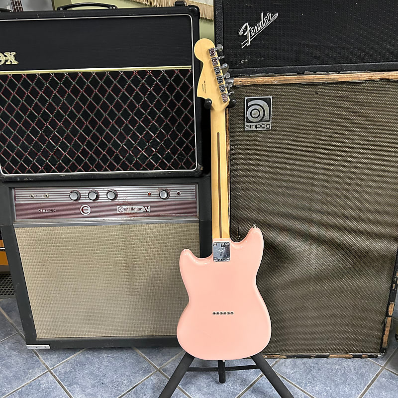 Fender Player Mustang | Reverb Canada