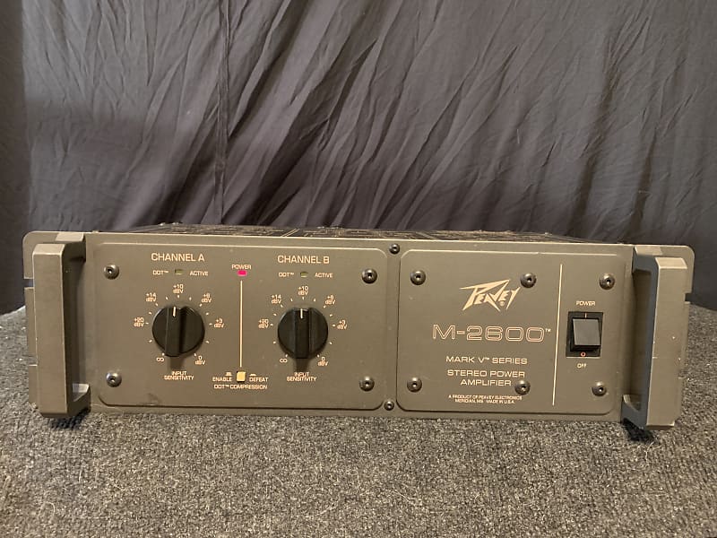 PEAVEY M2600 MARK V SERIES Stereo Power Amplifier Reverb