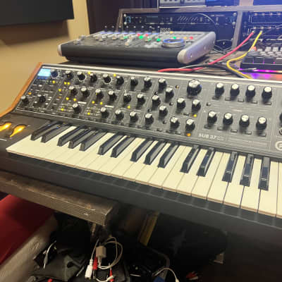 Moog Sub 37 Tribute Edition 2010s - Black