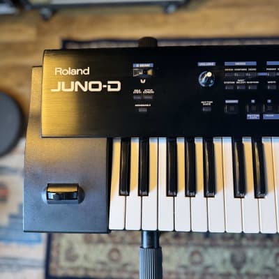 Roland Juno D 61-Key Synthesizer 2004 - 2007 - Black