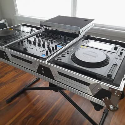 Pioneer DJM-750 MK2, 4 Channel Professional DJ Mixer and 2 CDJ 900 image 3