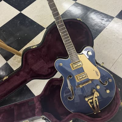 t*7様 GRETSCH G5422TG Electromatic Classi Amazon.com: Gretsch G5422TG Electromatic Classic Hollowbody