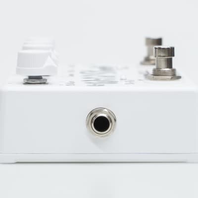 ベース Freedom Custom Guitar Wild Stomp (White) Freedom Custom Guitar Wild Stomp (White) ベース Freedom Akima