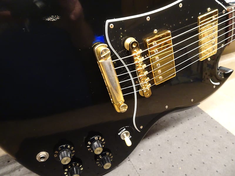 Gibson SG 1997 Special Ebony with Gold- American Flag Gibson SG 1997 Special Ebony with Gold- American Flag