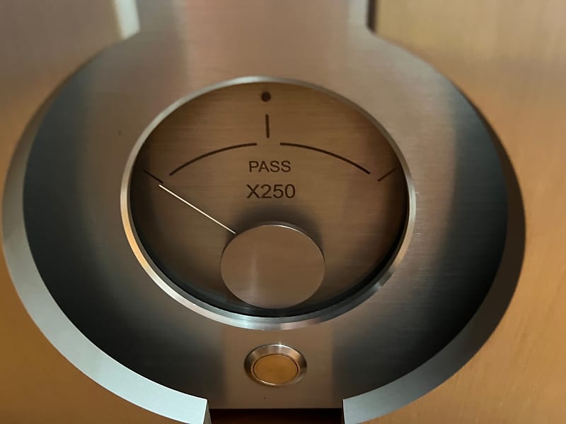 Pass Labs X250 stereo hifi power amplifier image 1