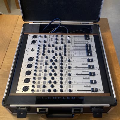 Schertler Athur Prime 9 2019 - Anodised aluminium with wooden side panels image 5