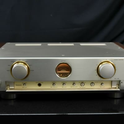 Technics SU-C7000 Stereo Control Amplifier in Very Good Condition image 3