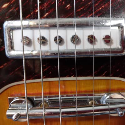 Sakai Vintage "Recco" Solid Body Electric Guitar  1960s Red Burst image 7