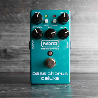 MXR bass chorus deluxe | Reverb